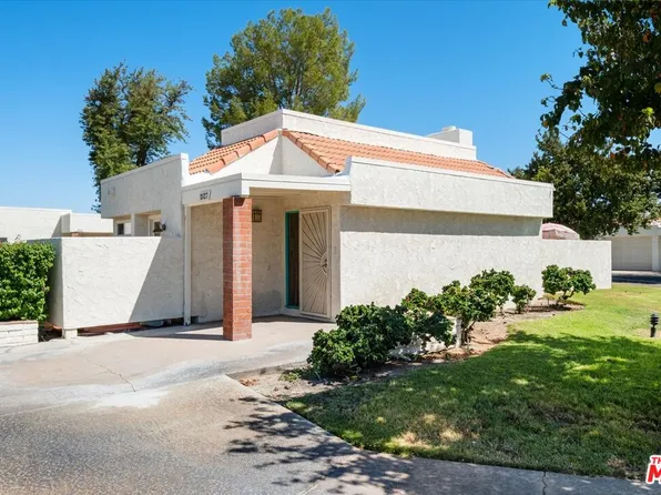 1527 Spyglass Plz, Palm Springs, CA 92264