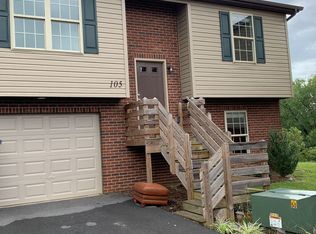 1720 Skyline Dr #105, Johnson City, TN 37604