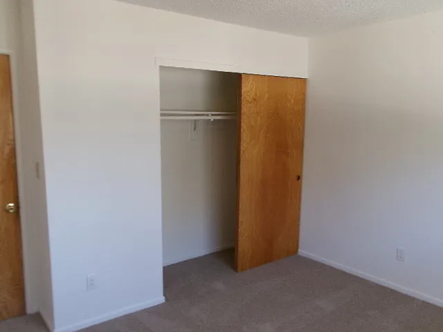 401 E Victoria St #5 — Photo 12