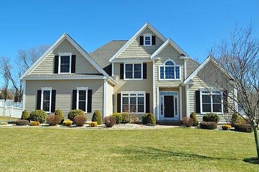 1st image of 8 Murphy Dr