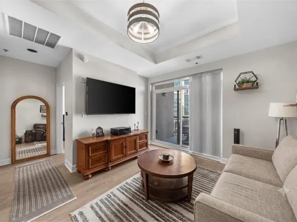 325 E Paces Ferry Rd NE APT 504, Atlanta, GA 30305