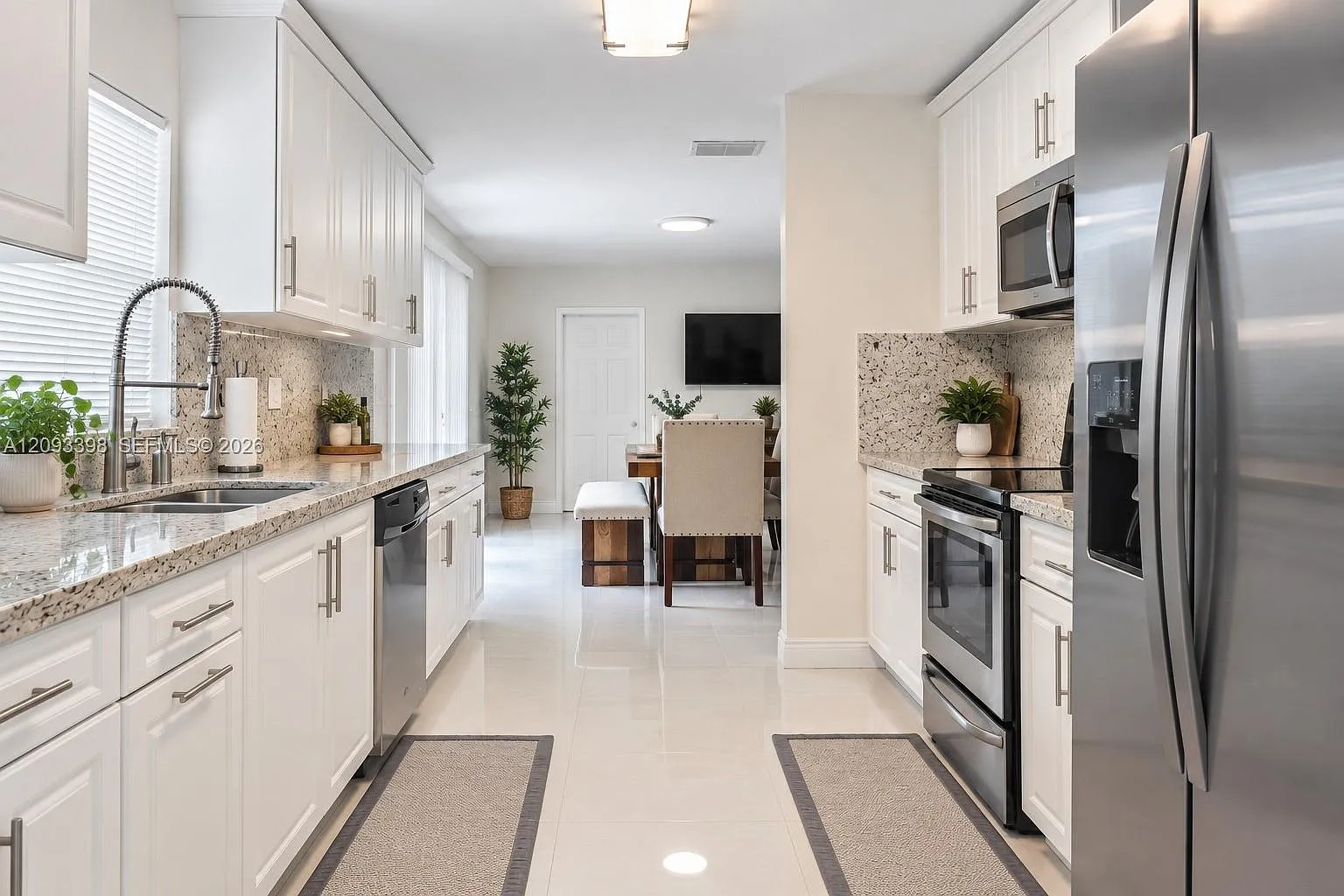 Winston Park Unit One — Photo 4