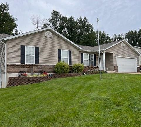 2nd image of 294 Parkway Dr