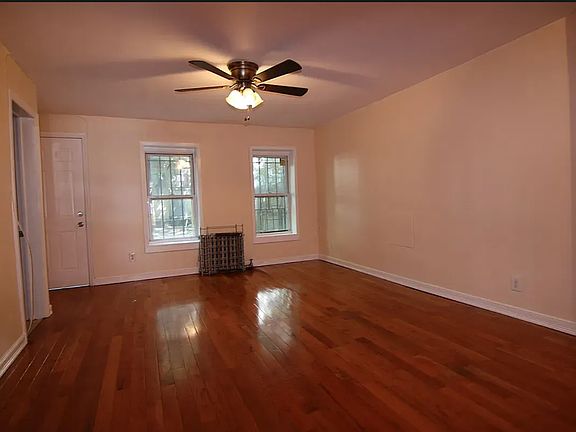 2nd image of 462 Hancock St APT 1