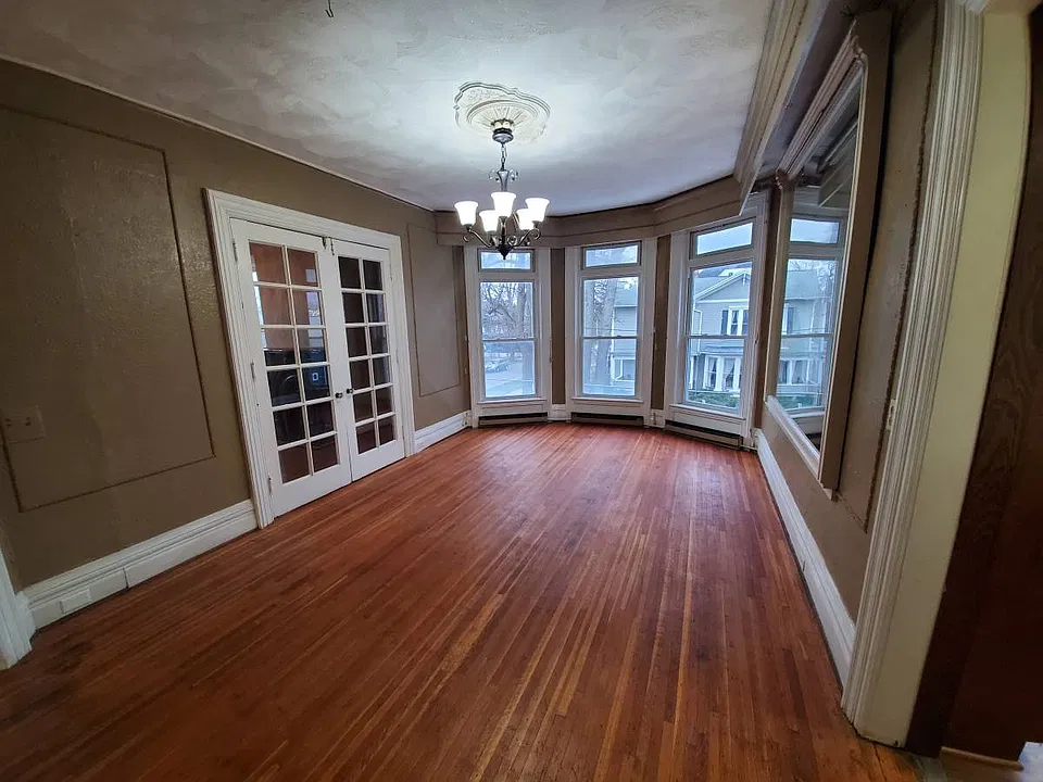 204 High St #2