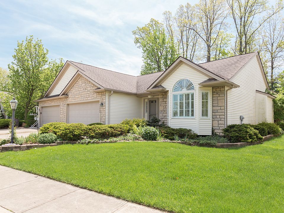 1st image of 4482 Stone Creek Dr