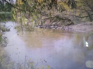 290 River Dr, Sterling, MI 48659