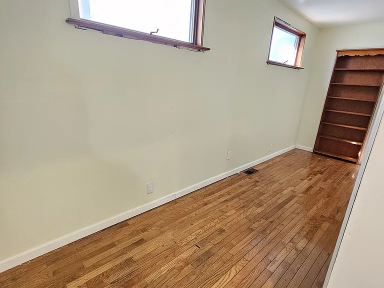 57 Prince St — Photo 15