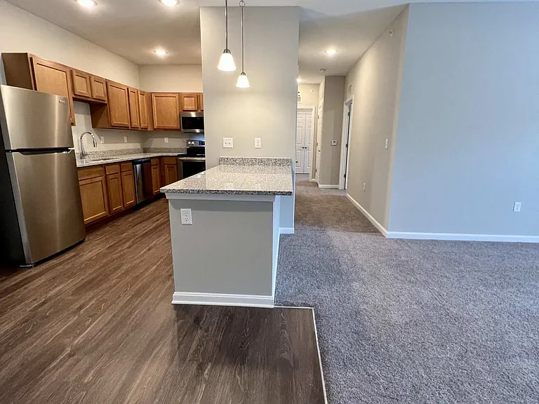 Cardinal Ridge Apartments — Photo 10