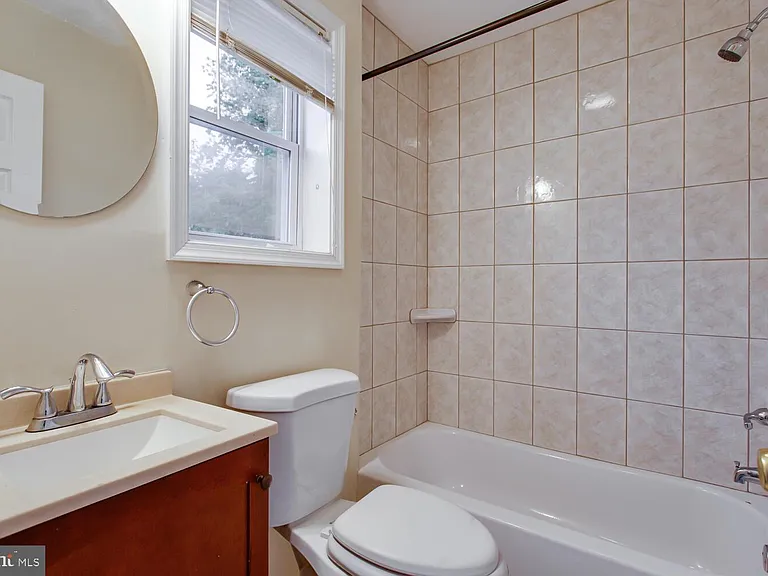 5539 Central Ave SE — Photo 16