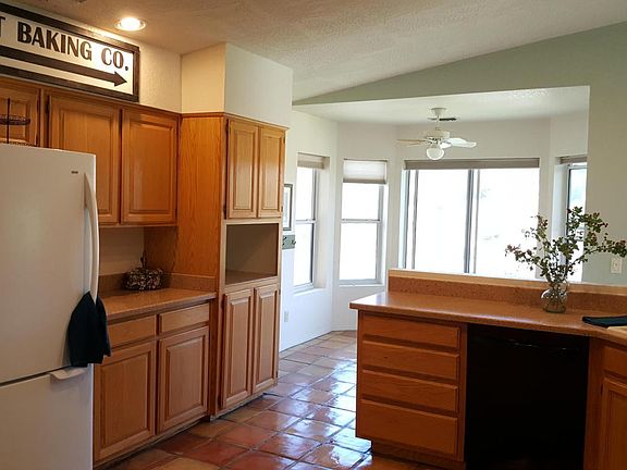 5th image of 2046 S Acoma Dr