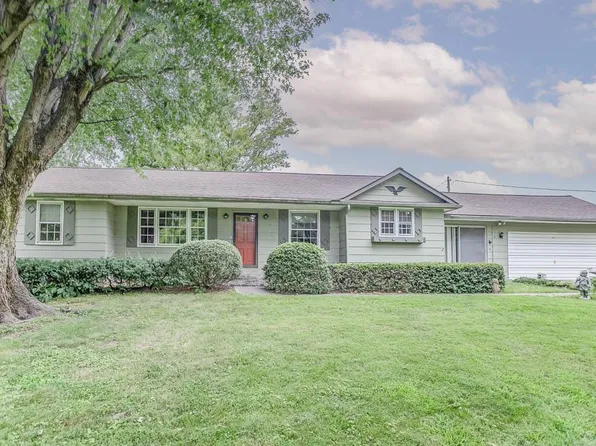 11207 S Mississippi River Rd, Golden Eagle, IL 62036