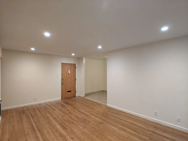 2534 Benvenue Ave — Photo 12