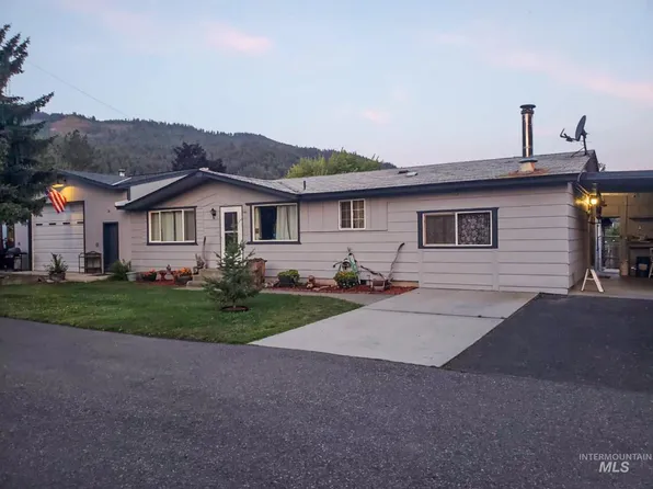 143 125th St, Orofino, ID 83544