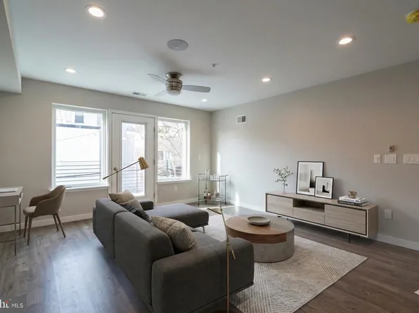 762 S 15th St, Philadelphia, PA 19146