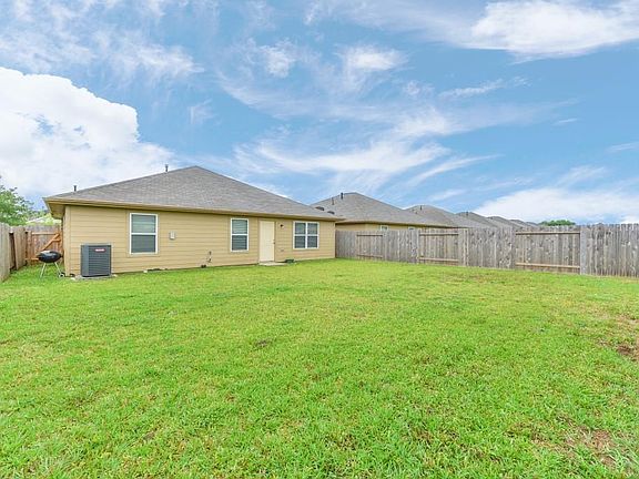 2nd image of 5635 Park Village Dr