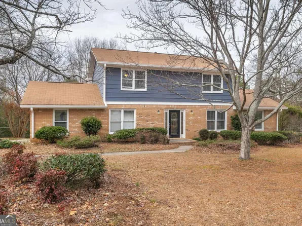 2037 Englewood Way, Snellville, GA 30078
