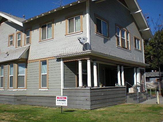 2nd image of 309 N Gordon St