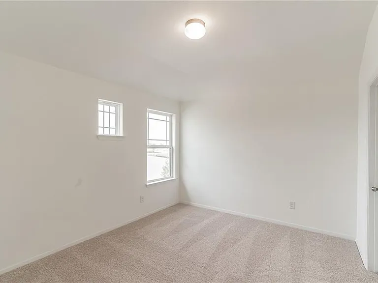 233 Trailside Ln — Photo 21