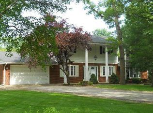 6315 Cleveland St, Merrillville, IN 46410