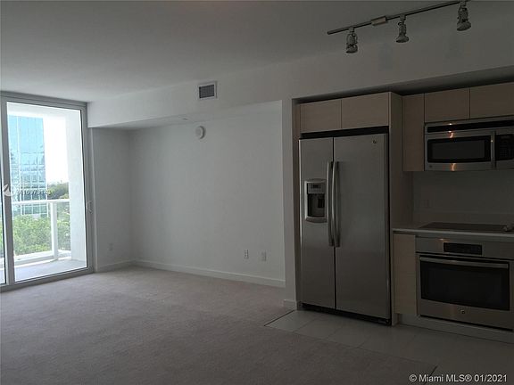 5th image of 4250 Biscayne Blvd APT 706