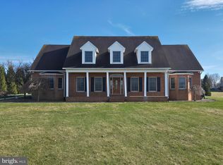 1709 Ragged Edge Rd, Chambersburg, PA 17202