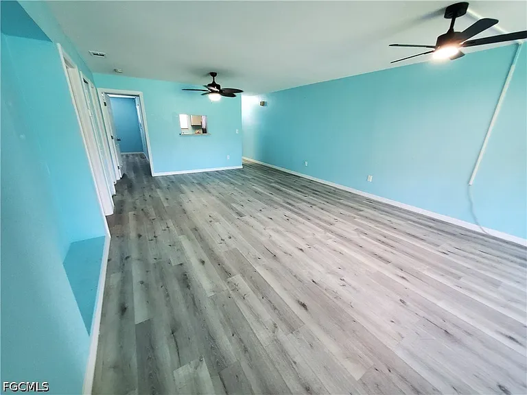 1055 Palm Ave #214 — Photo 16