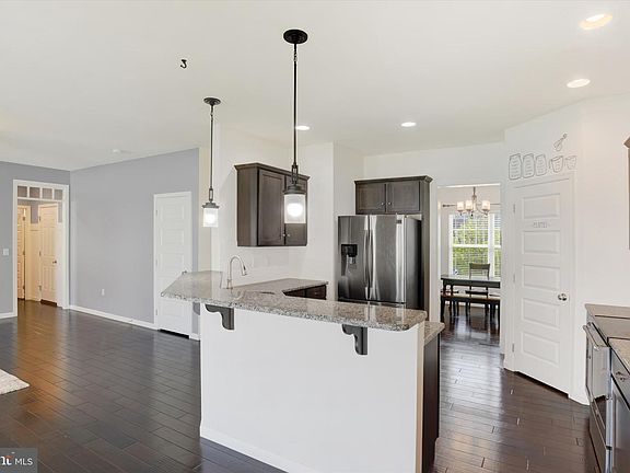 5th image of 642 Meadowview Dr #L-0118