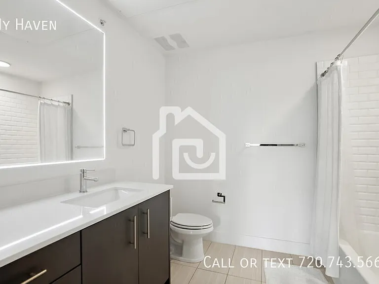2550 Lawrence St #B-305 — Photo 15