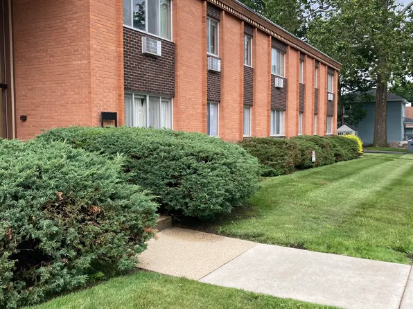 326 Foster St #107, Fort Atkinson, WI 53538