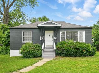 8212 Airport Rd, Saint Louis, MO 63134