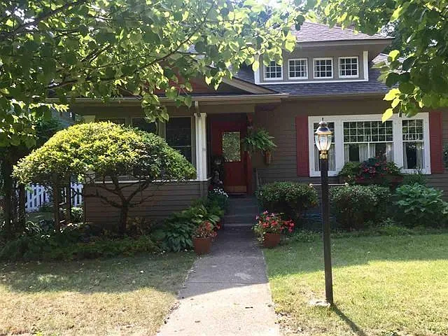 1525 Camp Ave photo 1