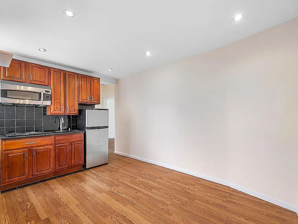 1st image of 619 E 5th St APT 2