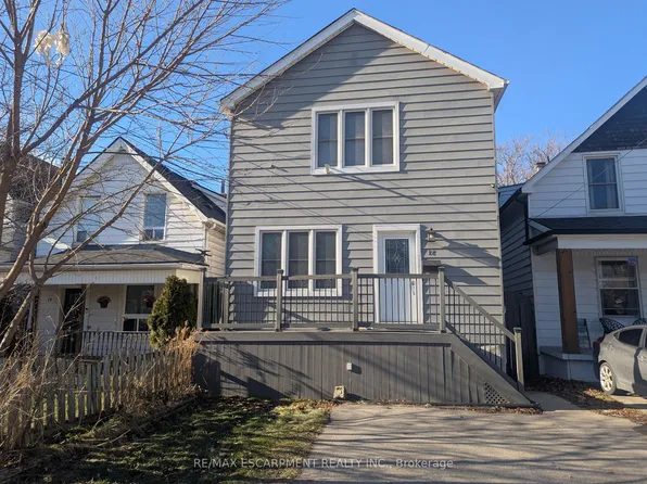 12 E 24th St, Hamilton, ON L8V 2X7