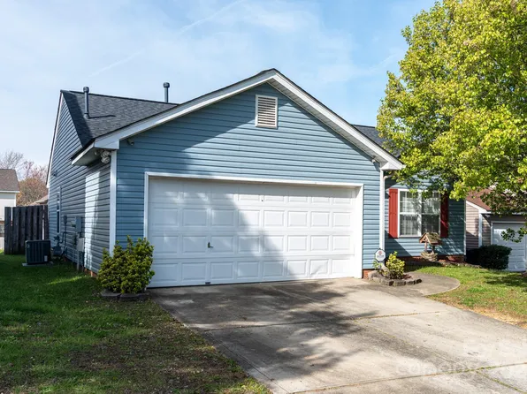 1223 Elise Marie Dr, Charlotte, NC 28214