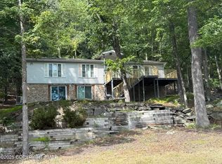 163 Radcliff Rd, Bushkill, PA 18324