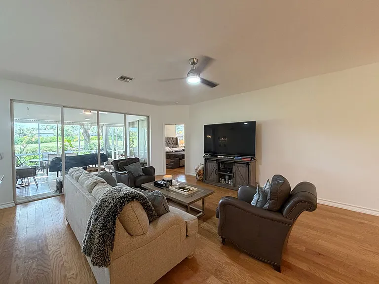 2260 Heritage Greens Dr — Photo 8
