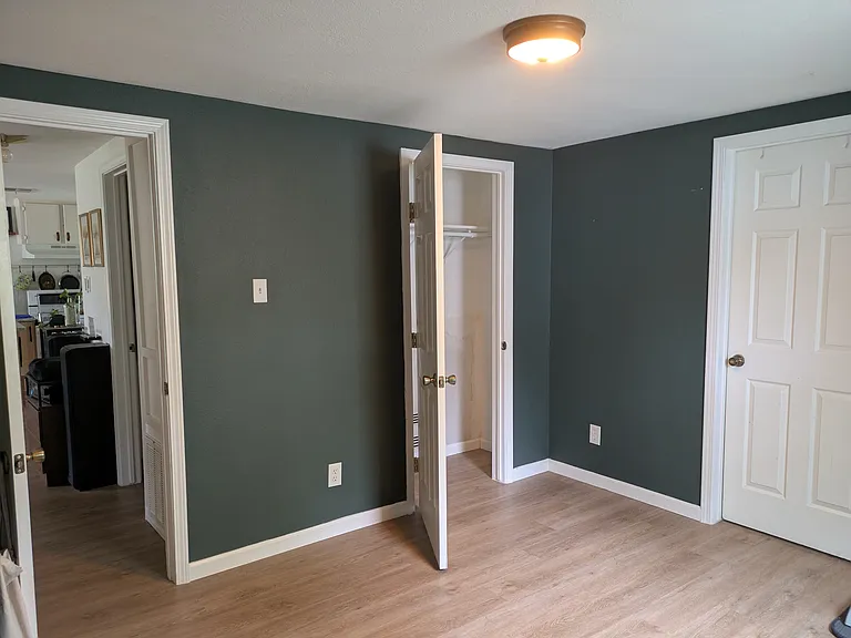 1109 Spur St — Photo 10