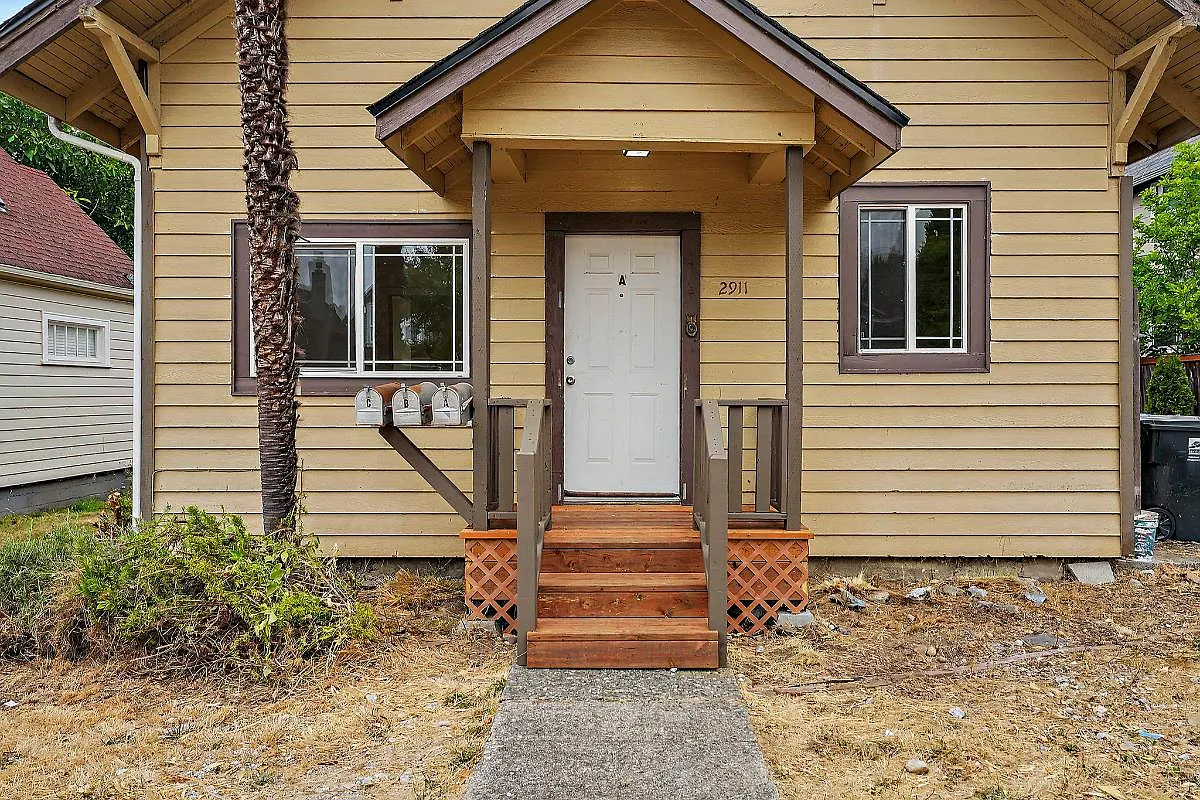 2 bed, 1000 sqft, $2,275 — Photo 2