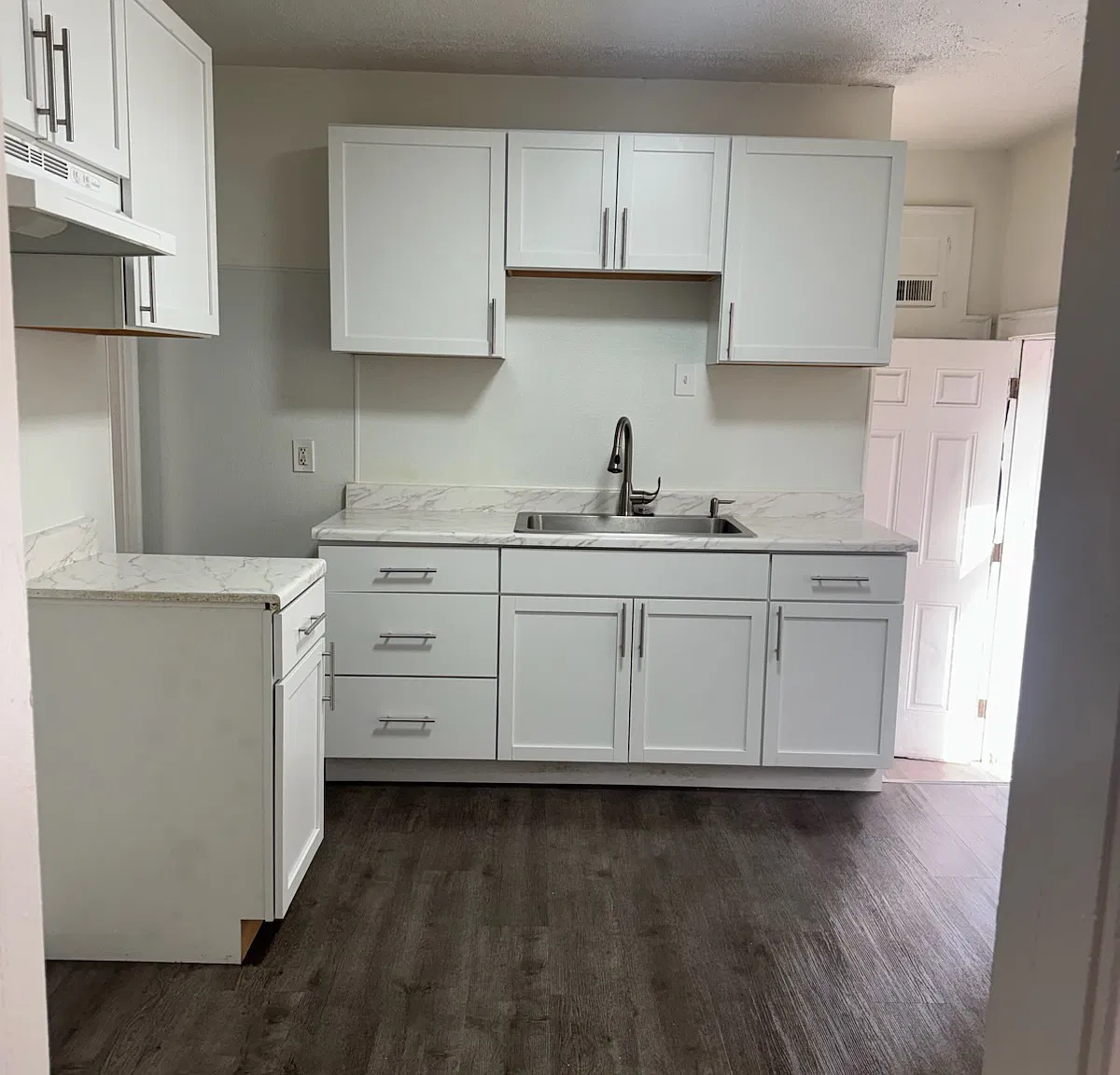4 bed, 2200 sqft, $1,800 — Photo 1