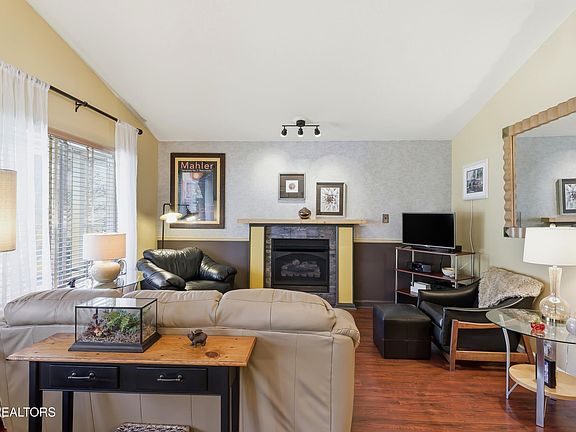 5th image of 2816 Fairmont Blvd