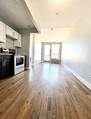 1st image of 804 Elsmere Pl #3