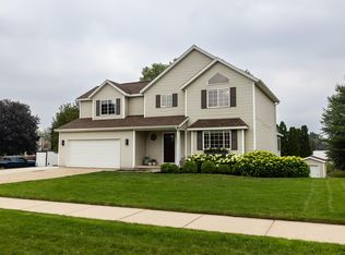 5347 Palmair Dr SW, Grandville, MI 49418