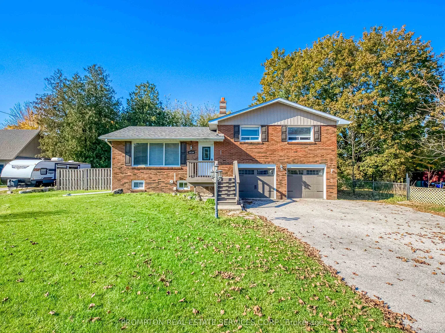4 bed, $3,200 — Photo 1