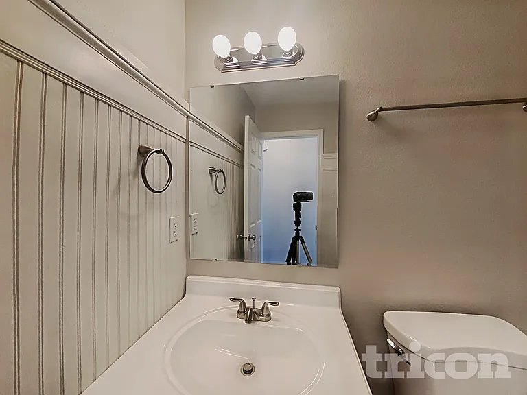 2117 Westmere Dr — Photo 15