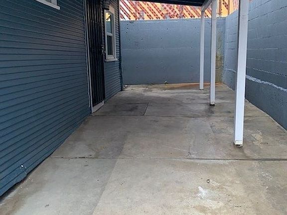4th image of 2262 Market St #2266