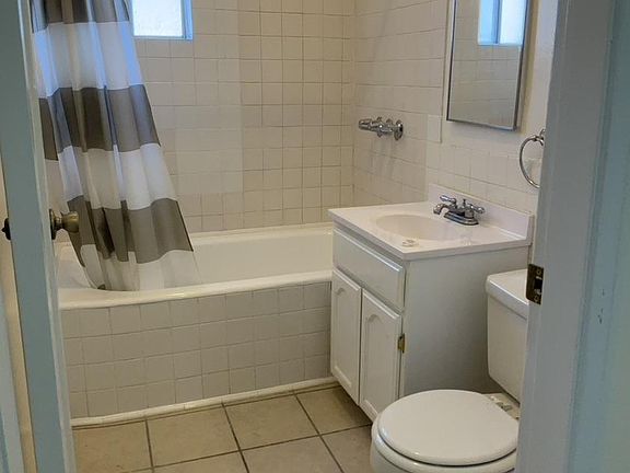 4th image of 726 N Gramercy Pl APT 308