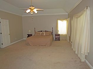 8 Chateau Pontet Canet Dr, Kenner, LA 70065