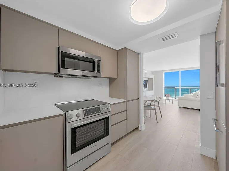 6365 Collins Ave #2804 — Photo 2