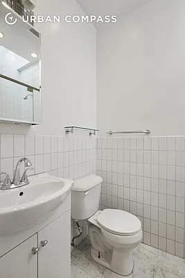 Rented by Compass | media 38